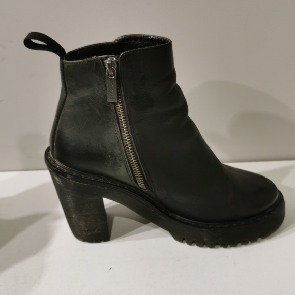 Dr.Martens Magdalena Women's Leather Heeled Chelsea Boots - Picture 3 of 12